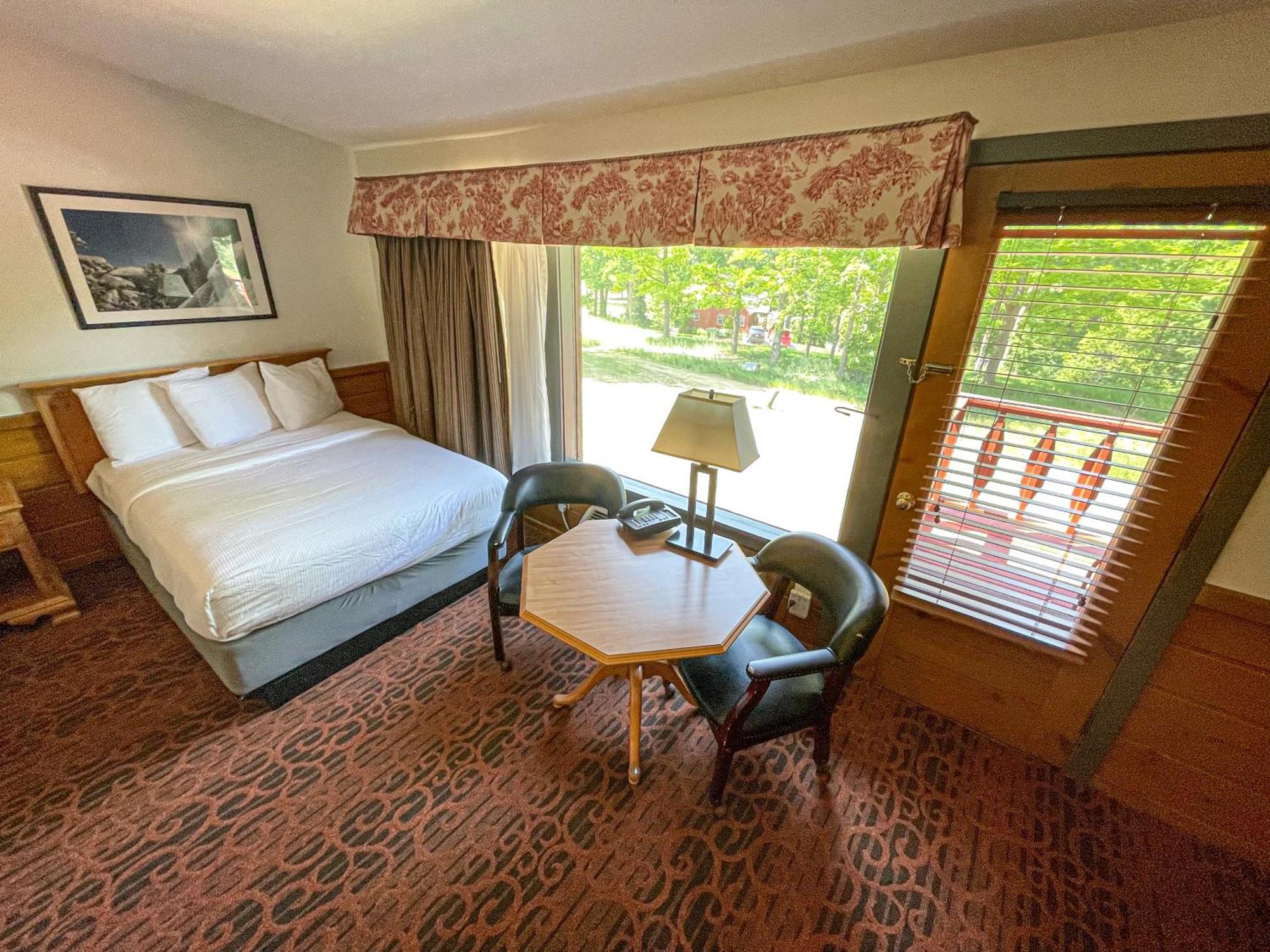 Otsego Resort Gaylord Esterno foto