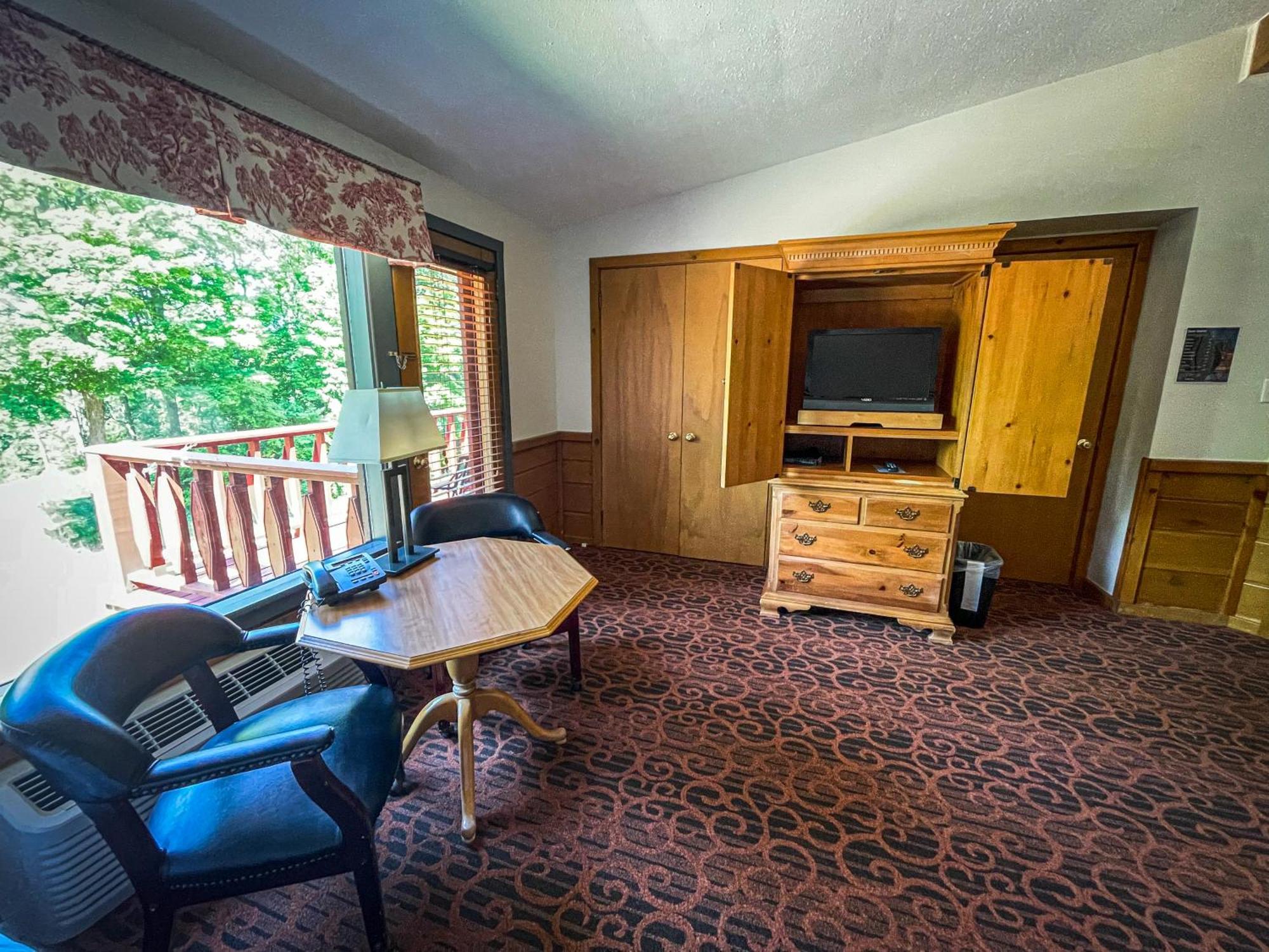 Otsego Resort Gaylord Esterno foto